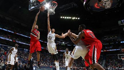 Nicolas Batum a terminé l'année 2013 en beauté contre OKC. (LAYNE MURDOCH / NBAE / GETTY IMAGES)