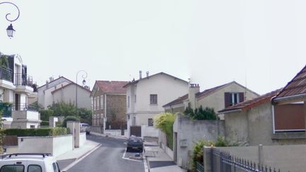 La rue Carnot, à Nogent-sur-Marne (Val-de-Marne), où a été retrouvé le corps de l'octogénaire, selon "le Parisien".&nbsp; (GOOGLE MAPS / FRANCETV INFO)