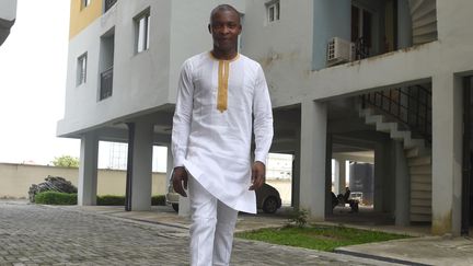 Un homme en tenue traditionnelle bua et sokoto à Lagos, juin 2017
 (PIUS UTOMI EKPEI / AFP )