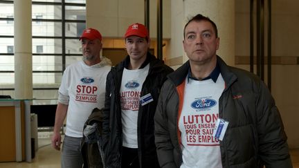 Les représentants du personnel de l'usine Ford de Blanquefort (Gironde) ont été reçus, vendredi 2 mars, au ministère de l'Économie. (ERIC PIERMONT / AFP)