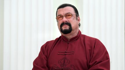 L'acteur américain Steven Seagal, le 25 novembre 2016, avant une rencontre avec le président russe Vladimir Poutine. (ALEXEI DRUZHININ / SPUTNIK/ AFP)