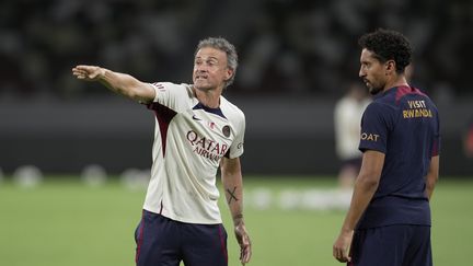 Luis Enrique et Marquinhos à l'entraînement avec le PSG à Tokyo, le 31 juillet 2023. (MAXPPP)