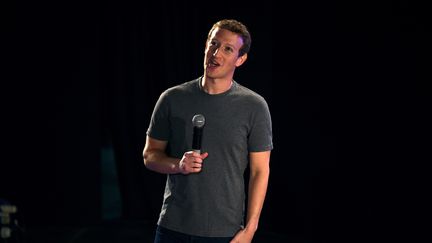 Le patron et fondateur de Facebook, Mark Zuckerberg, le 28 octobre 2015 à New Delhi (Inde). (MONEY SHARMA / AFP)