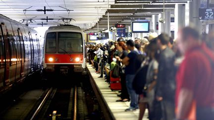 Un quai bond&eacute; &agrave; la gare du Nord, le 11 juin 2014, au premier jour de gr&egrave;ve des cheminots.&nbsp; (MAXPPP)