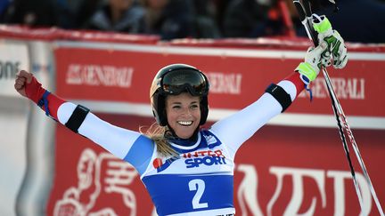 Lara Gut est leader au classement général de la Coupe du monde (PHILIPPE DESMAZES / AFP)