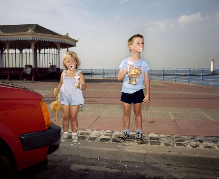 Martin Parr,&nbsp;&nbsp;"The Last Resort - New Brighton, England", 1985&nbsp; (© Martin Parr : Magnum Photos)