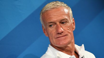 Didier Deschamps, le sélectionneur de l'équipe de France, lors d'une conférence de presse au Stade de France, à Saint-Denis (Seine-Saint-Denis), le 30 août 2017. (FRANCK FIFE / AFP)