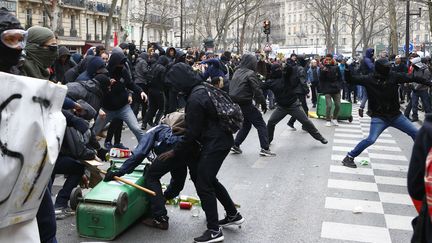 Réforme du Code du travail : les jeunes, toujours mobilisés contre le texte