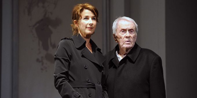 Isavelle Gélinas et Robert Hirsch dans &quot;Le Père&quot;
 (Raymond Delalande/Sipa)