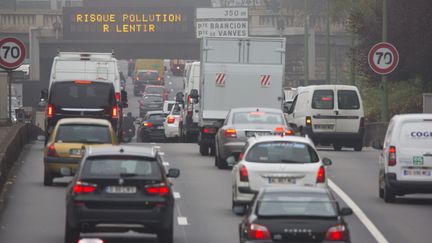 Le&nbsp;périphérique parisien, le 2 novembre 2015.&nbsp; (CAROLINE PAUX / CITIZENSIDE.COM / AFP)