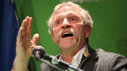 Le d&eacute;put&eacute; europ&eacute;en Jos&eacute; Bov&eacute;, &agrave; la Maison de l'Europe, &agrave; Paris, le 30 janvier 2012.&nbsp; (FRANCOIS LAFITE / MAXPPP)