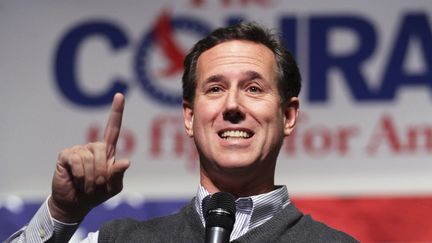 Le candidat &agrave; l'investiture r&eacute;publicaine Rick Santorum lors d'un discours &agrave; Boise, dans l'Idaho (Etats-Unis), le 14 f&eacute;vrier 2012. (BRIAN LOSNESS / REUTERS)