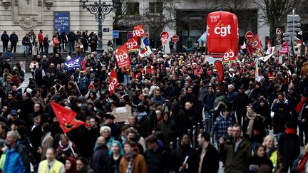 Manifestations contre la réforme des retraites à Lille, le 28 mars 2023. (SAMEER AL-DOUMY / AFP)