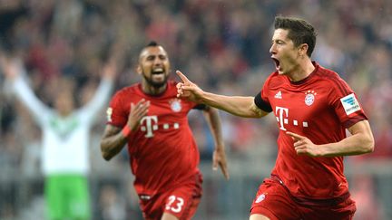 Robert Lewandowski peut exulter. (CHRISTOF STACHE / AFP)