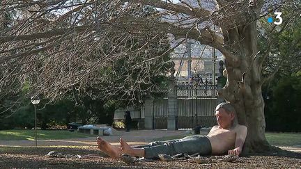 Sculpture géante de François Malingrey&nbsp;dans le parc du&nbsp;Museo&nbsp;Villa dei Cedri&nbsp;à&nbsp;Bellinzona (Suisse) (France 3 Lorraine)