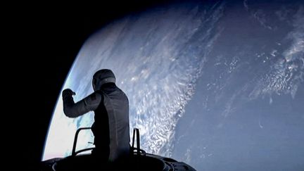 Une image de Jared Isaacman à l'extérieur de la mission "Polaris Down" de SpaceX dans l'espace, le 12 septembre 2024. (SPACE X / AFP / POLARIS PROGRAM)