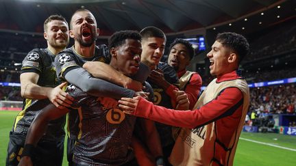 La joie des joueurs de Lille après le troisième but contre l'Atlético de Madrid en Ligue des champions, le 23 octobre 2024, au Metropolitano. (OSCAR DEL POZO / AFP)