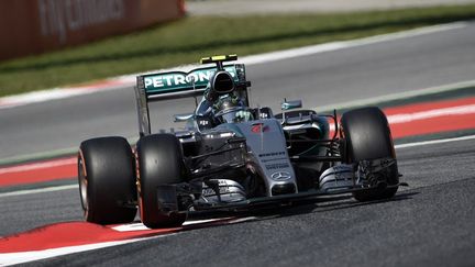 Le pilote allemand de Mercedes, Nico Rosberg. (LLUIS GENE / AFP)