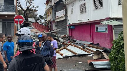 Plus d’une semaine après le passage de Chido à Mayotte, l'heure est toujours à l'urgence (DR)