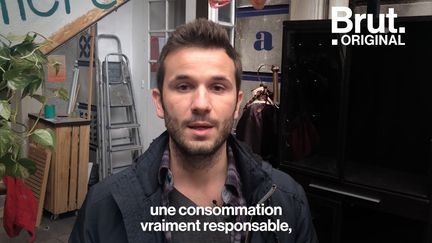 Redonner une vie à des objets, acheter d'occasion, utiliser la méthode "BISOU"… Ce sont les astuces de Julien Vidal pour une consommation plus responsable.