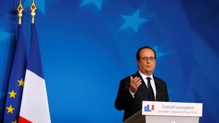 &nbsp; (François Hollande lors du sommet des 27 pays membres de l'Union européenne, hors Royaume-Uni, mercredi à Bruxelles © REUTERS/Pascal Rossignol)