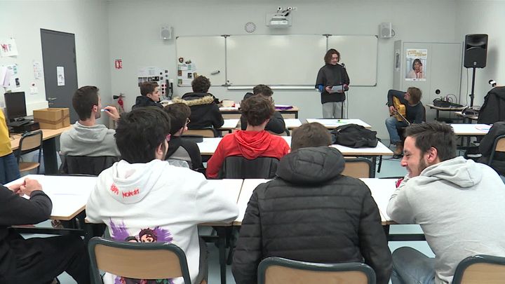 Slam workshop at the Pyrène high school in Pamiers.  (France 3 Midi-Pyrenees)