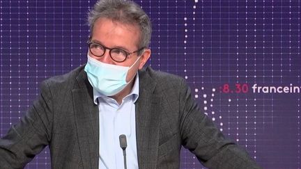 Martin Hirsch, directeur général de l'Assistance publique - hôpitaux de Paris (AP-HP) était l'invité du "8h30 franceinfo" mercredi 22 décembre 2021. (FRANCEINFO / RADIO FRANCE)