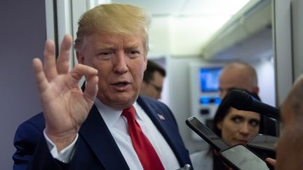 Donald Trump&nbsp;à bord du Air Force One, le 7 août 2019.&nbsp; (SAUL LOEB / AFP)