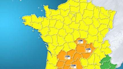 Météo : de très forts orages éclatent au-dessus de la France