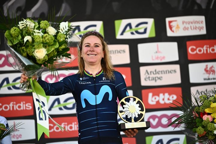 Annemiek van Vleuten après sa victoire sur Liège-Bastogne-Liège, le 24 avril 2022. (JASPER JACOBS / BELGA MAG / AFP)