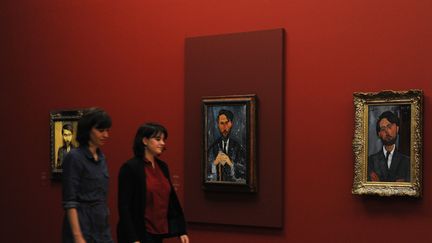 Une exposition Modigliani à Villeneuve-d'Ascq (Nord) au&nbsp;Lille Métropole, musée d’art moderne, d’art contemporain et d’art brut, en février 2016. (FRANCOIS LO PRESTI / AFP)