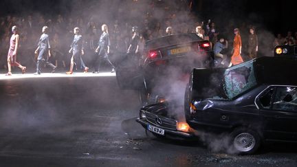 D&eacute;fil&eacute; Givenchy printemps-&eacute;t&eacute; 2014 &agrave; Paris, le 29 septembre 2013. (CHARLES PLATIAU / REUTERS)