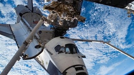 La navette Endeavour, arrimée à la Station spatiale internationale (15 août 2007) (© AFP / Nasa)