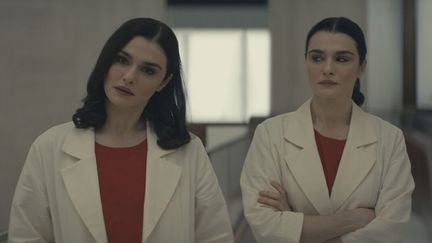 Rachel Weisz incarne à la fois l'effarouchée Beverly et la timide Elliot. (COURTESY OF PRIME)