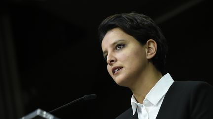 Najat Vallaud-Belkacem lors d'une conférence de presse à Bruxelles (Belgique), le 23 novembre 2015. (JOHN THYS / AFP)