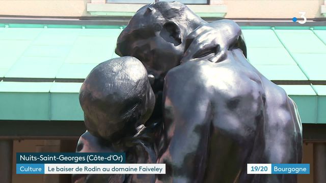 En Bourgogne, une copie du Baiser de Rodin