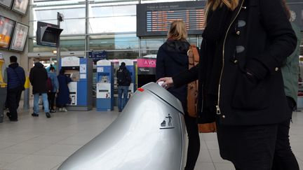 Le robot poubelle a été testé le à Nantes, le 7 février 2017. (MAXPPP)