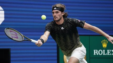 Stefanos Tsitsipas face à Andy Murray au premier tour de l'US Open.&nbsp; (TIMOTHY A. CLARY / AFP)