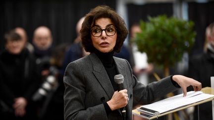 La ministre de la Culture Rachida Dati en déplacement à Nontron (Dordogne), lundi 22 janvier 2024. (CHRISTOPHE ARCHAMBAULT / AFP)