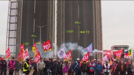 Réforme des retraites : les manifestants poursuivent leur opération “coup de poing” (Capture franceinfo)