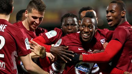 Les joueurs du Metz, lors de la 31e journ&eacute;e de Ligue 2, le 7 avril 2014. (  MAXPPP)