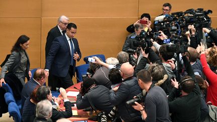 L'ancien chagrgé de mission de l'Elysée Alexandre Benalla arrivant devant la commission d'enquête du Sénat, le 21 janvier 2019 à Paris. (ALAIN JOCARD / AFP)