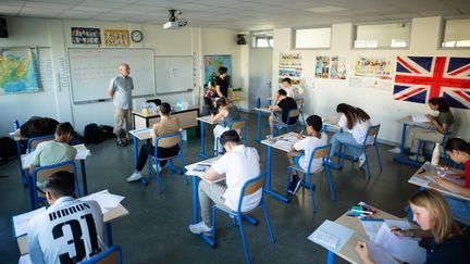 Les épreuves écrites du brevet des collèges à Chalon-sur-Saône (Saône-et-Loire), le 26 juin 2023. (EDOUARD ROUSSEL / MAXPPP)