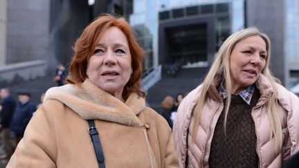 La com&eacute;dienne Eva Darlan lors d'une manifestation de soutien &agrave; Jacqueline Sauvage, le 23 janvier 2016&nbsp;devant l'op&eacute;ra Bastille &agrave; Paris. (CITIZENSIDE / GEORGES DARMON / AFP)