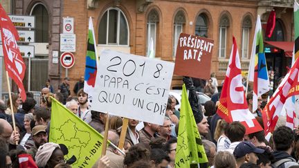 Une manifestation contre la réforme du Code du travail à l'occasion de la venue d'Emmanuel Macron, à Toulouse (Haute-Garonne), le 11 septembre 2017. (ERIC CABANIS / AFP)