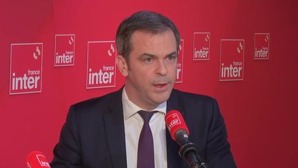 Olivier Véran, le porte-parole du gouvernement, était l'invité du 8h20 de France Inter, jeudi 23 février. (France Inter)