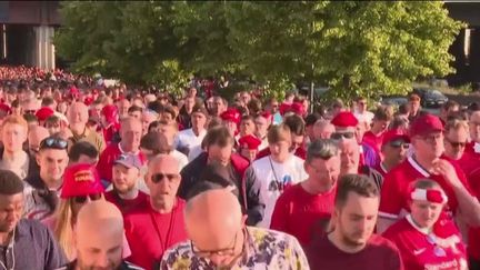 Finale de la Ligue des champions : qui est responsable des incidents autour du Stade de France ? &nbsp; (France 2)