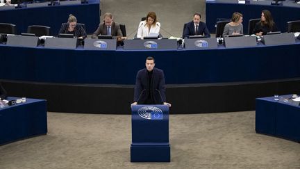 L'eurodéputé RN, Jordan Bardella, en session plénière au Parlement européen, à Strasbourg le 18 octobre 2023. (SATHIRI KELPA / ANADOLU)