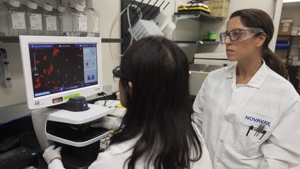 Laboratoire Novavax à Gaithesburg (Maryland-USA). Un des laboratoires développant un vaccin contre le Covid-19. (ANDREW CABALLERO-REYNOLDS / AFP)