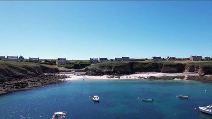 Bretagne :&nbsp;tout abandonner pour partir vivre sur l’île d’Ouessant (France 3)